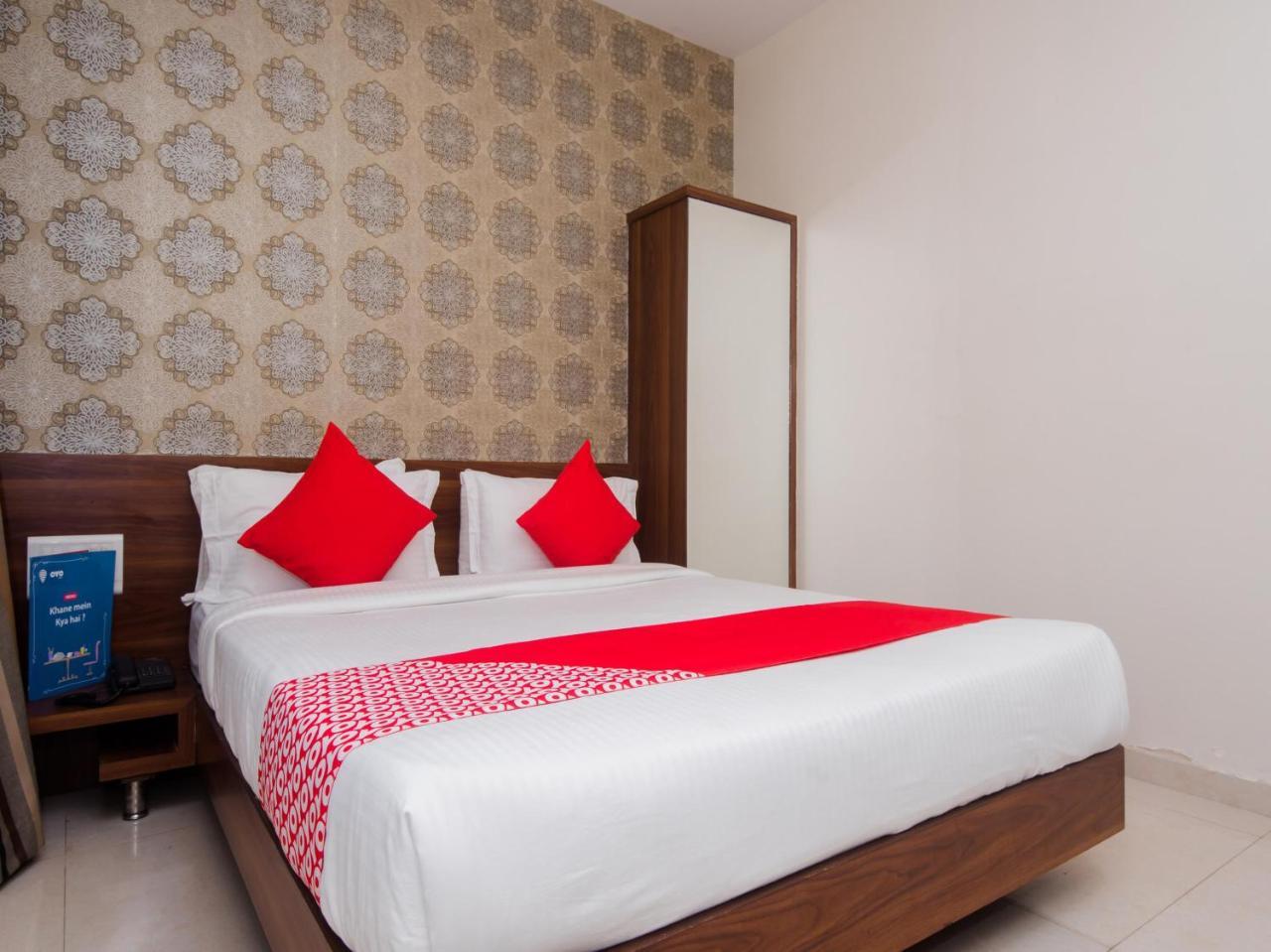 Hotel Park Inn Vasai Exterior photo