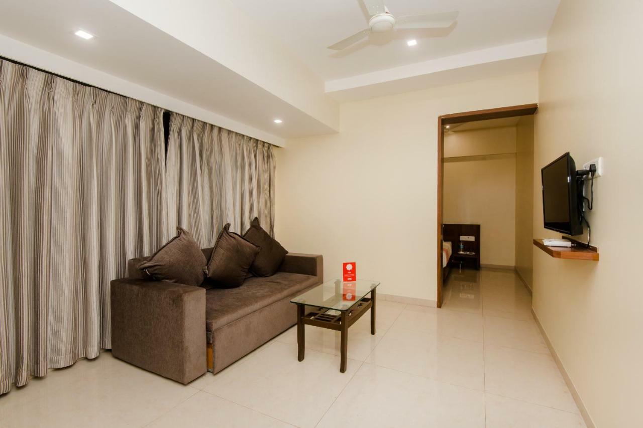 Hotel Park Inn Vasai Exterior photo