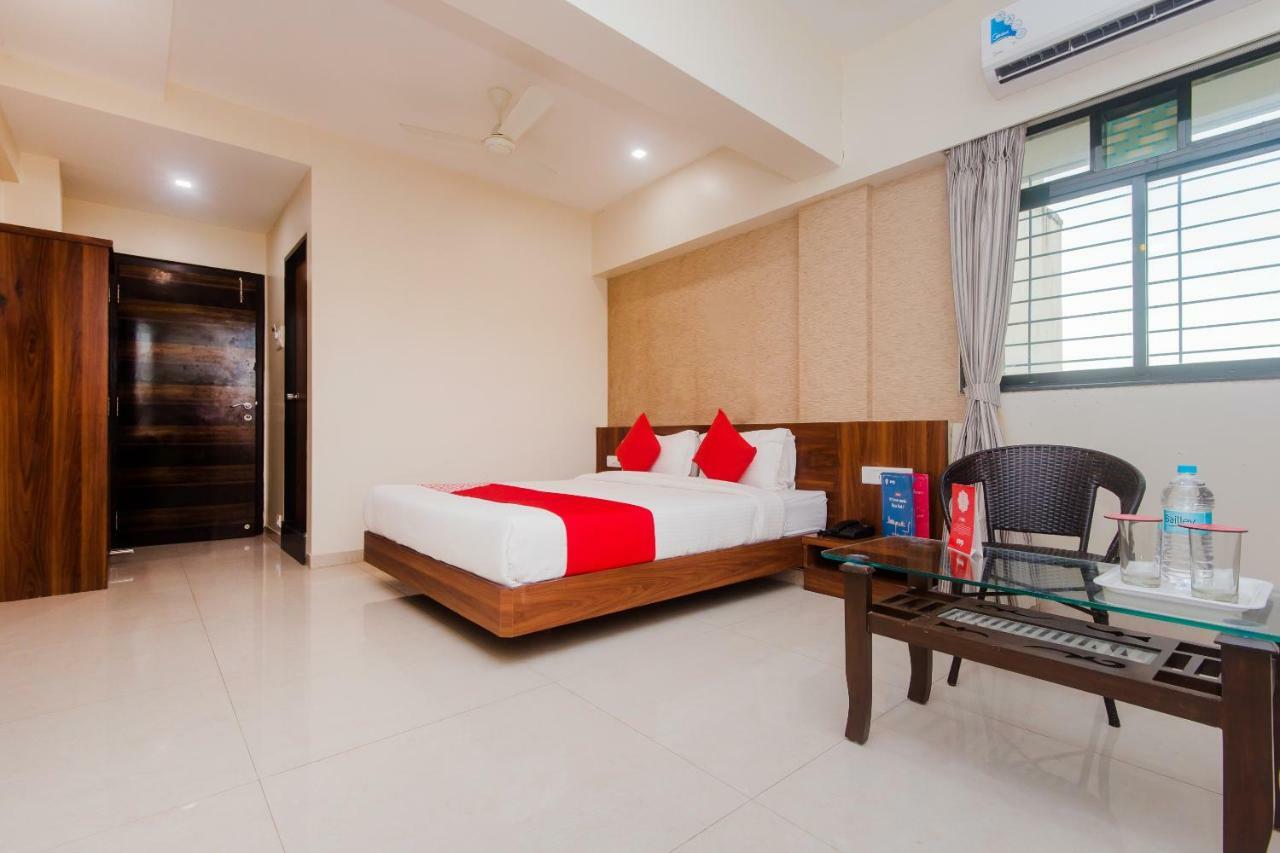Hotel Park Inn Vasai Exterior photo