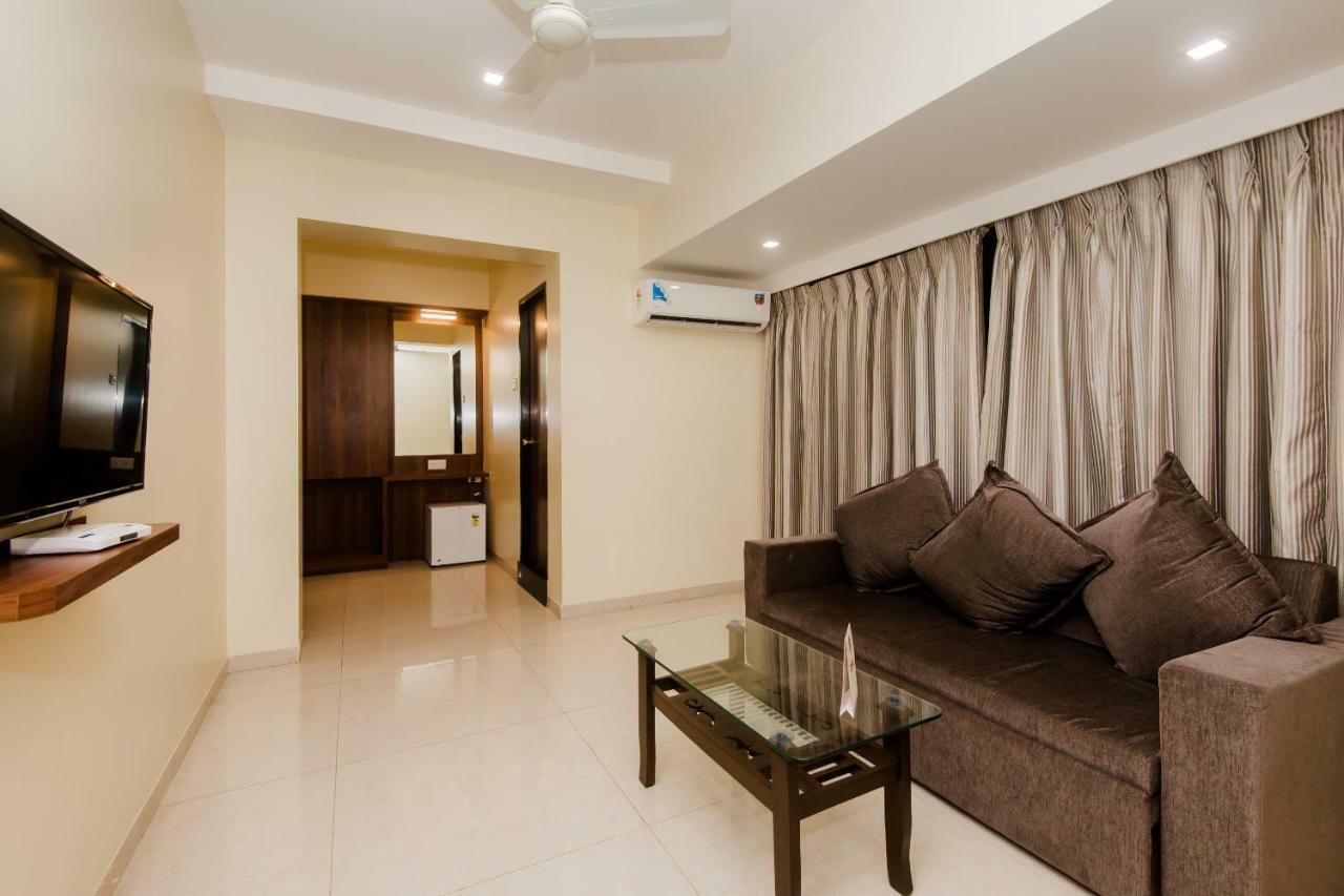 Hotel Park Inn Vasai Exterior photo